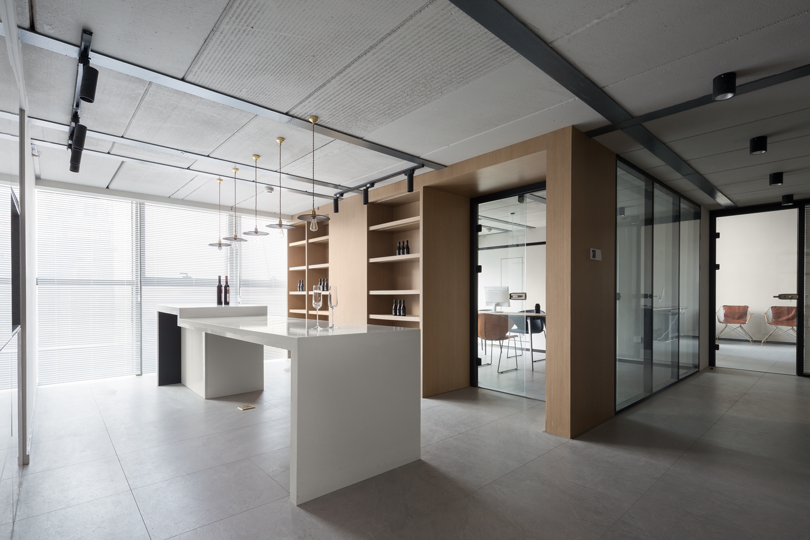 徐匯區辦公室裝修高挑復式設計-第3張圖片-上海古都建筑設計集團 徐匯區辦公室裝修高挑復式設計-第3張圖片-上海古都建筑設計集團