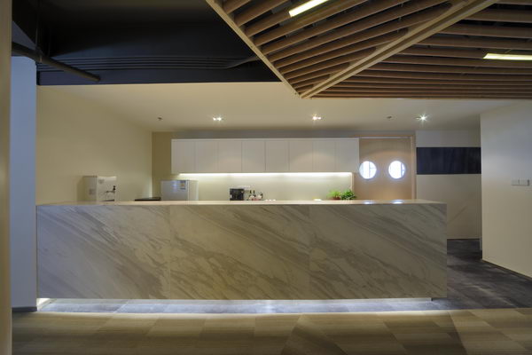 徐匯區多元風格辦公室裝修設計-第2張圖片-上海古都建筑設計集團 徐匯區多元風格辦公室裝修設計-第2張圖片-上海古都建筑設計集團