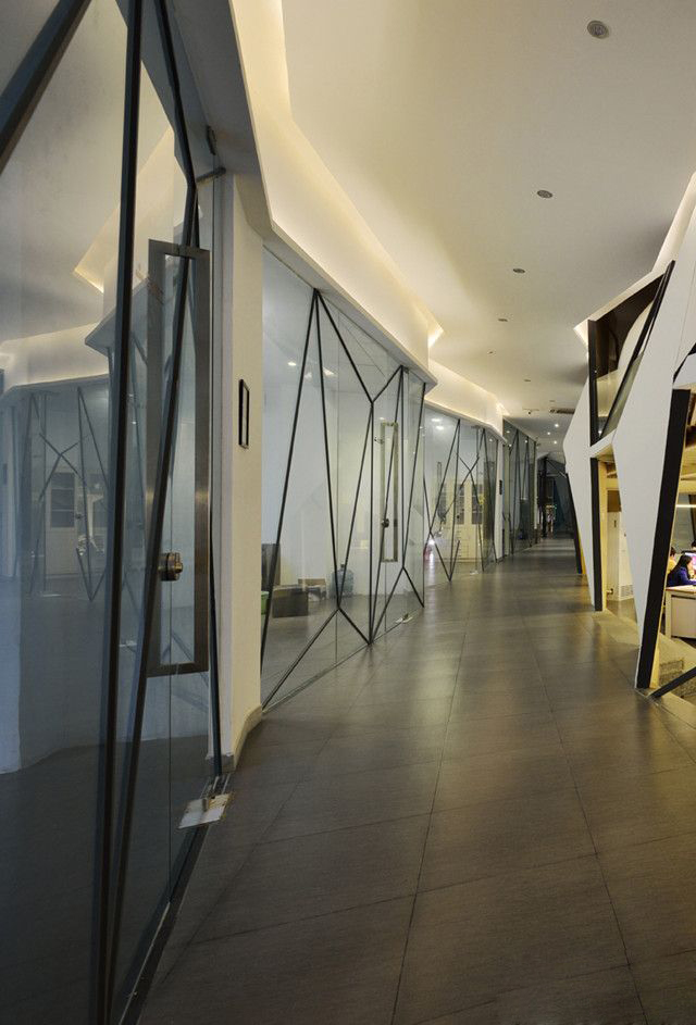 浦東新區科技風辦公室裝修設計-第7張圖片-上海古都建筑設計集團 浦東新區科技風辦公室裝修設計-第7張圖片-上海古都建筑設計集團