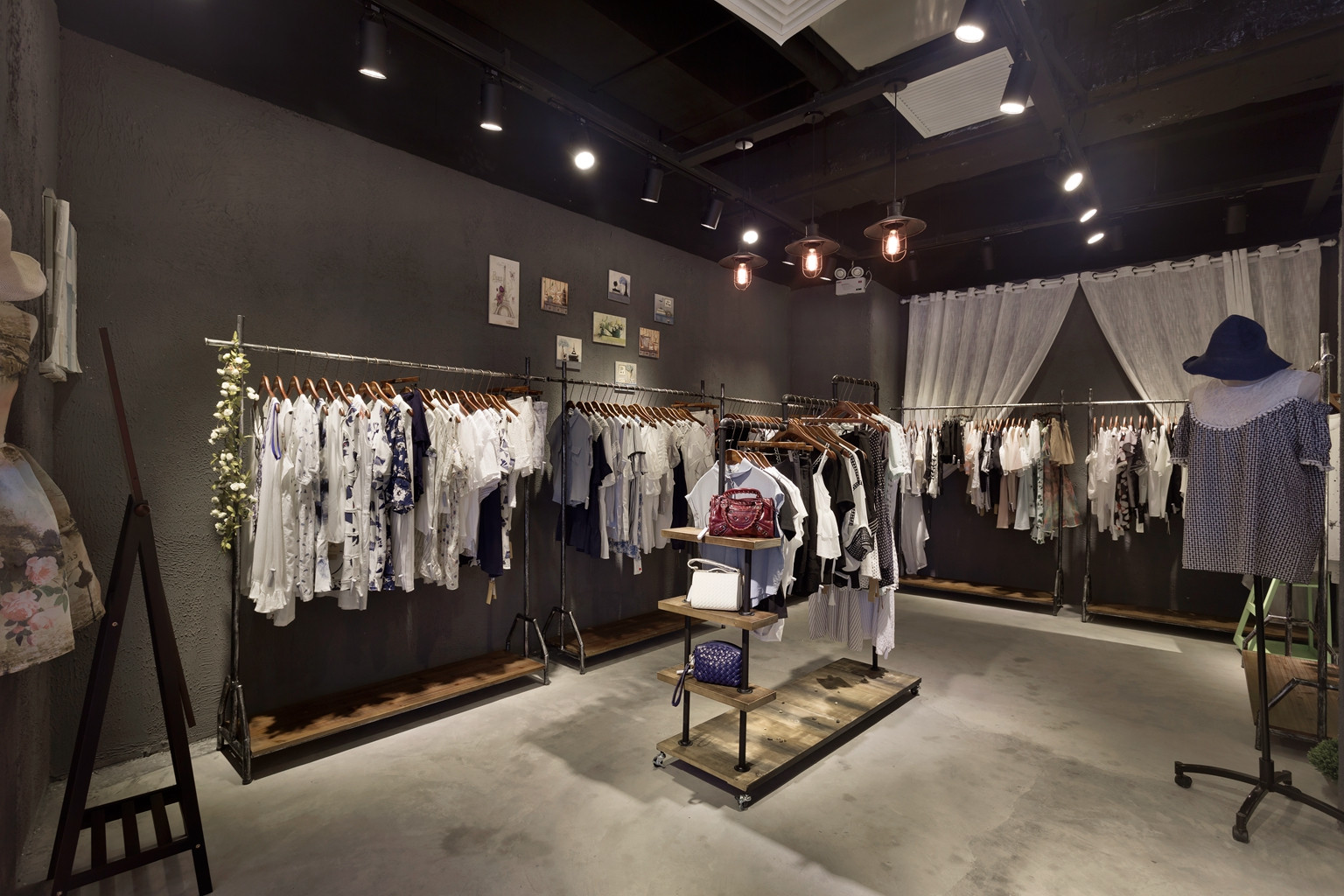 青浦區(qū)loft風格女裝店裝修設計-第3張圖片-上海古都建筑設計集團