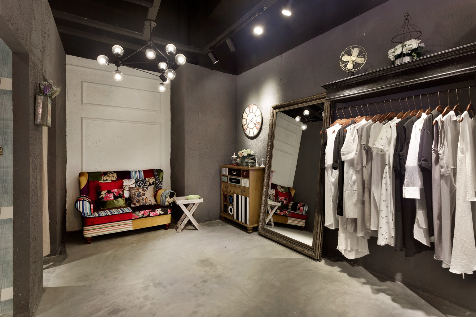 loft風格女裝店裝修設計-第1張圖片-上海古都建筑設計集團 loft風格女裝店裝修設計-第1張圖片-上海古都建筑設計集團