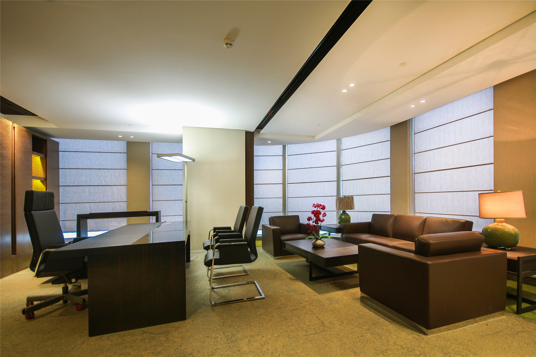 嘉定區(qū)現(xiàn)代簡約辦公室裝修設計-第4張圖片-上海古都建筑設計集團