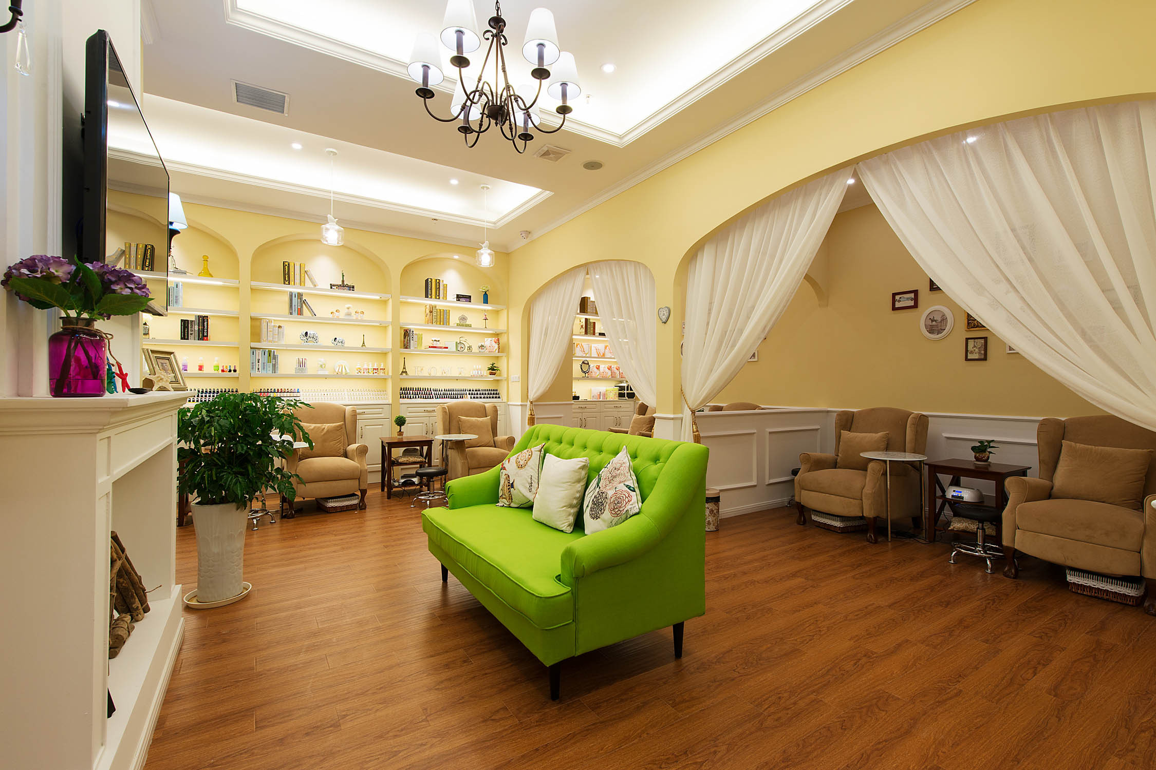 時尚清新美甲店裝修設計-第2張圖片-上海古都建筑設計集團 時尚清新美甲店裝修設計-第2張圖片-上海古都建筑設計集團