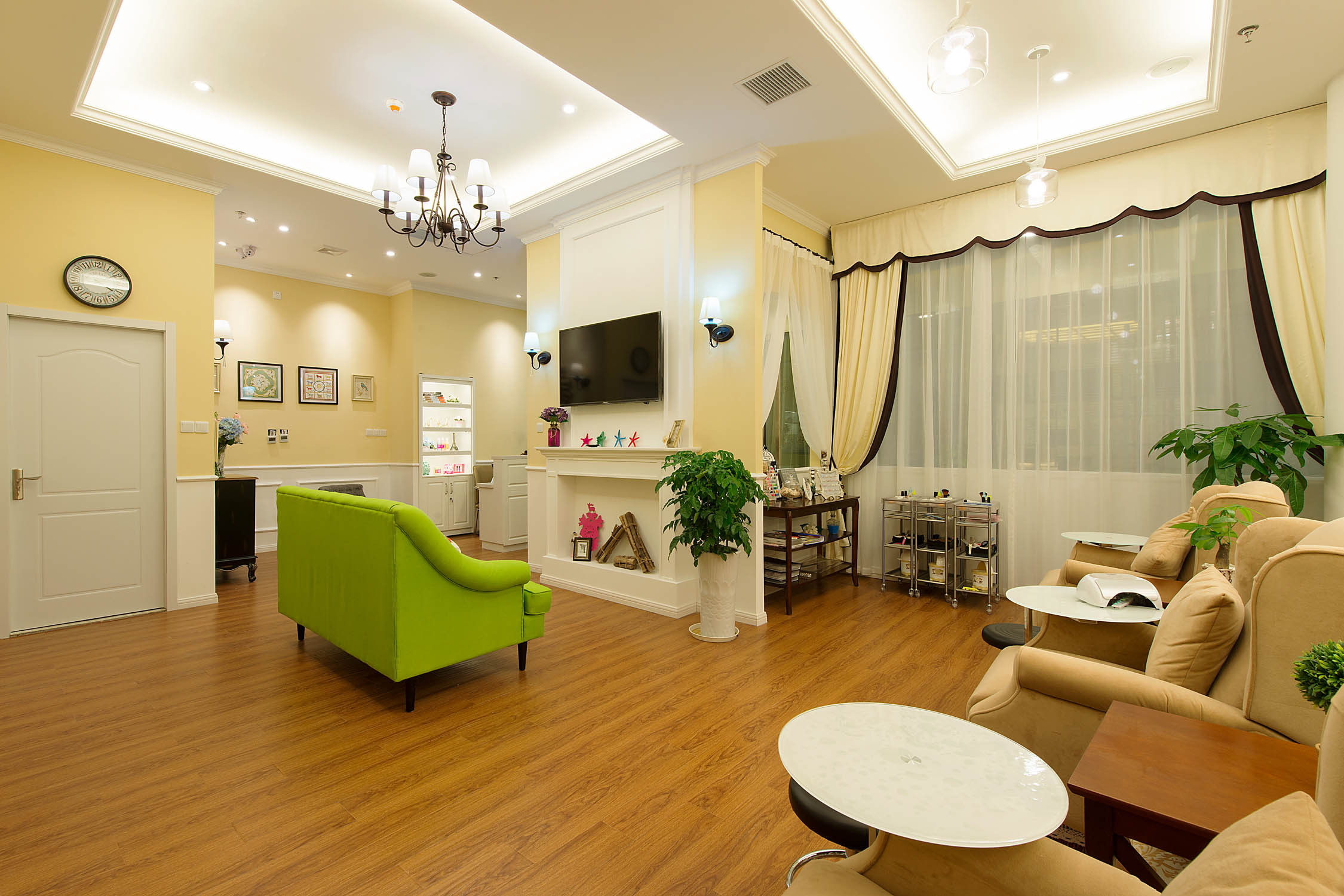 時尚清新美甲店裝修設計-第3張圖片-上海古都建筑設計集團 時尚清新美甲店裝修設計-第3張圖片-上海古都建筑設計集團