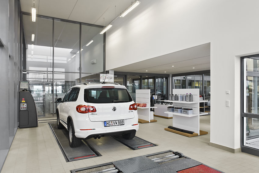 現代時尚風格4S店裝修設計-第5張圖片-上海古都建筑設計集團 現代時尚風格4S店裝修設計-第5張圖片-上海古都建筑設計集團