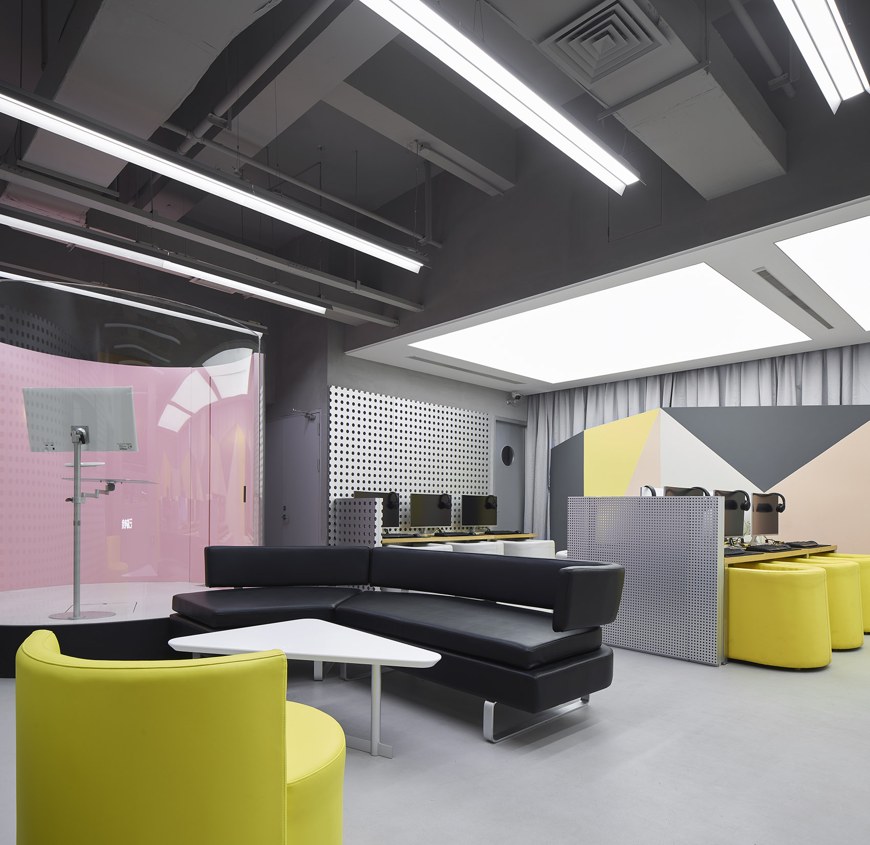 簡約時尚風(fēng)格網(wǎng)吧裝修設(shè)計-第4張圖片-上海古都建筑設(shè)計集團 簡約時尚風(fēng)格網(wǎng)吧裝修設(shè)計-第4張圖片-上海古都建筑設(shè)計集團