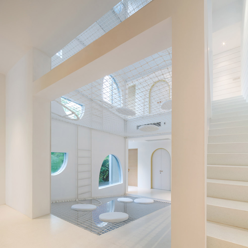 白色調(diào)簡約親子樂園裝修設(shè)計-第2張圖片-上海古都建筑設(shè)計集團(tuán) 白色調(diào)簡約親子樂園裝修設(shè)計-第2張圖片-上海古都建筑設(shè)計集團(tuán)