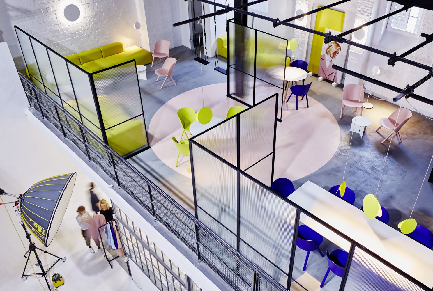 現代創意攝影棚裝修設計-第2張圖片-上海古都建筑設計集團 現代創意攝影棚裝修設計-第2張圖片-上海古都建筑設計集團