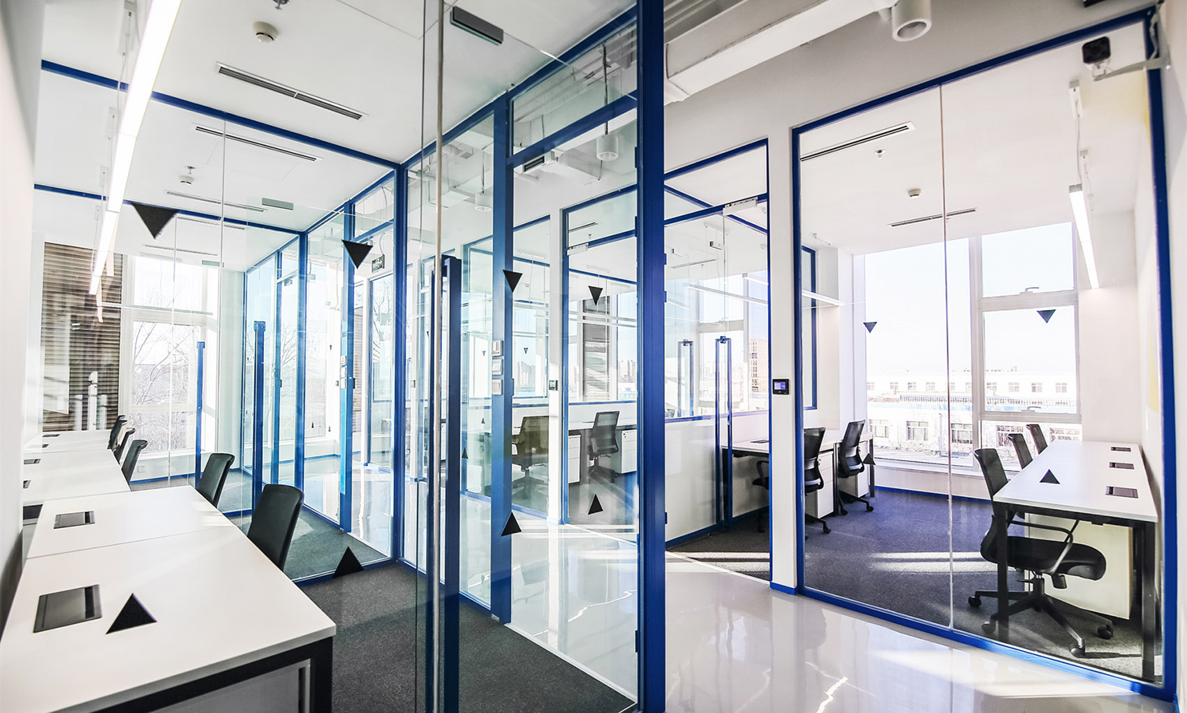 工業建筑風格辦公室裝修設計-第3張圖片-上海古都建筑設計集團 工業建筑風格辦公室裝修設計-第3張圖片-上海古都建筑設計集團