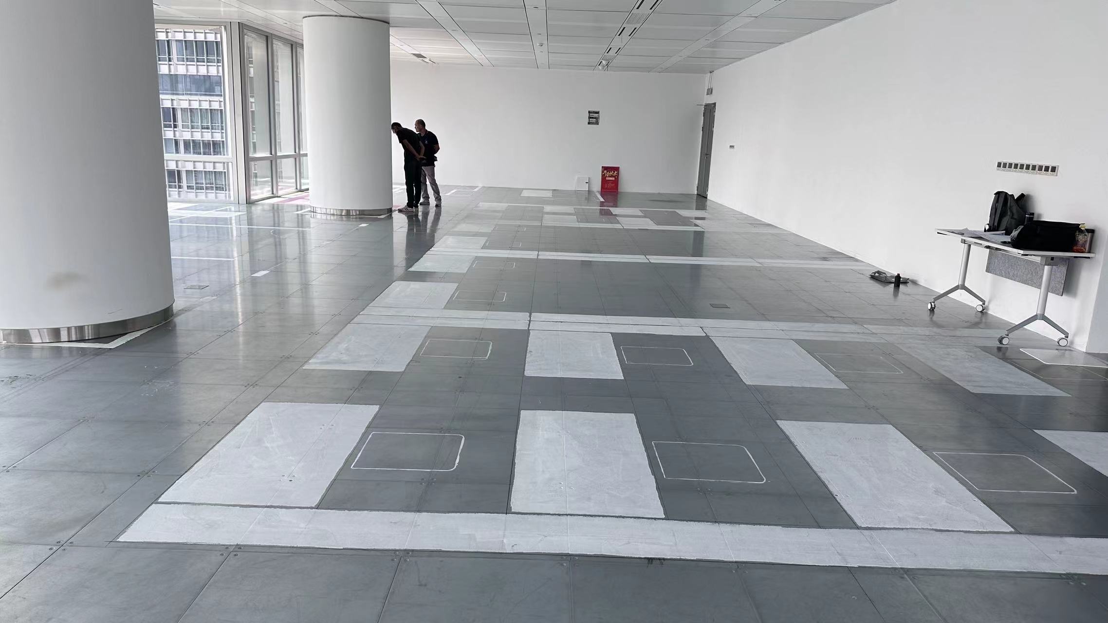 虹口來福士辦公室裝修現場，放線階段-第2張圖片-上海古都建筑設計集團